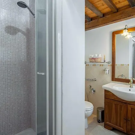 Stile Toscano In Appartement Fauglia